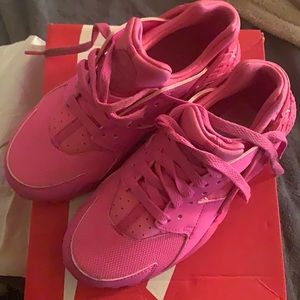 Nike Air Hurache Magenta